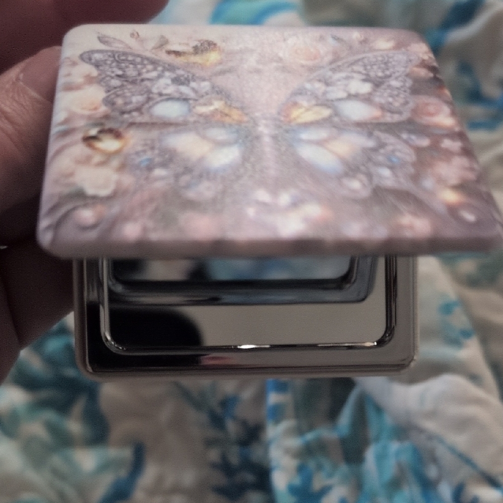 Elegant Butterfly Art Coaster - Picture 4 of 4